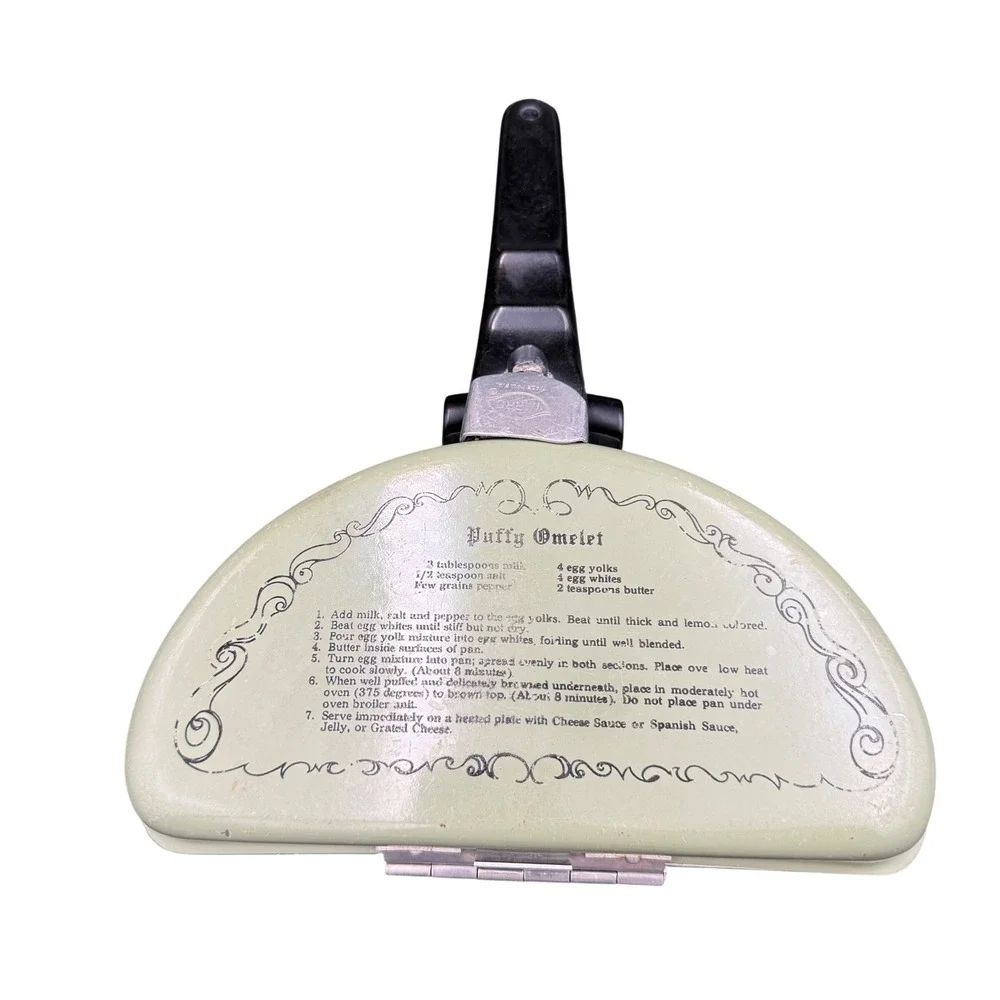 Vintage Mirro Folding Omelet Pan Avocado Green Recipe Print Aluminum Made in USA